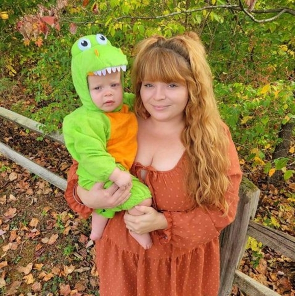 Meet your Posher, Amber - Picture 1 of 1